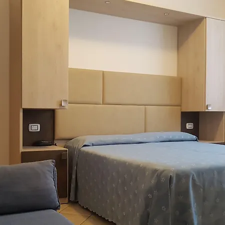 Отель Eura Марина-ди-Масса