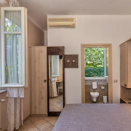 Eura Отель Марина-ди-Масса